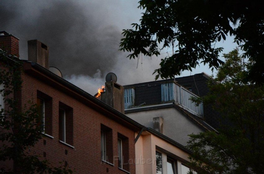 Feuer 3 Koeln Vingst Burgstr P239.jpg